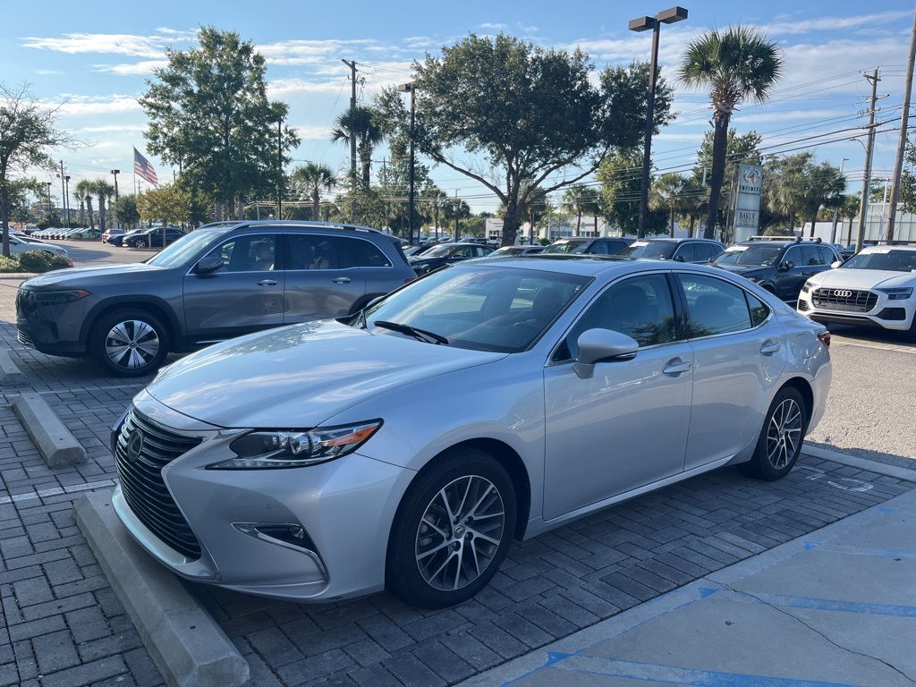 2018 Lexus ES 350 photo 2