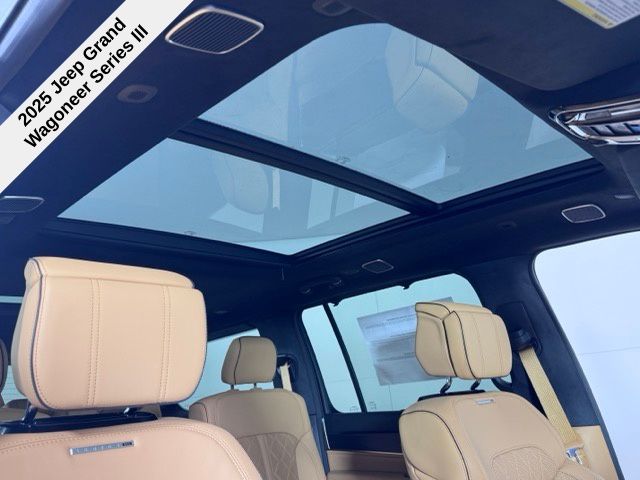 2025 Jeep Grand Wagoneer III photo 38