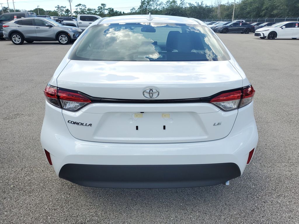 2025 Toyota Corolla LE photo 6