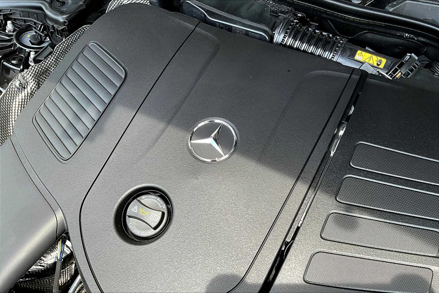 2025 Mercedes Benz C 300 photo 19