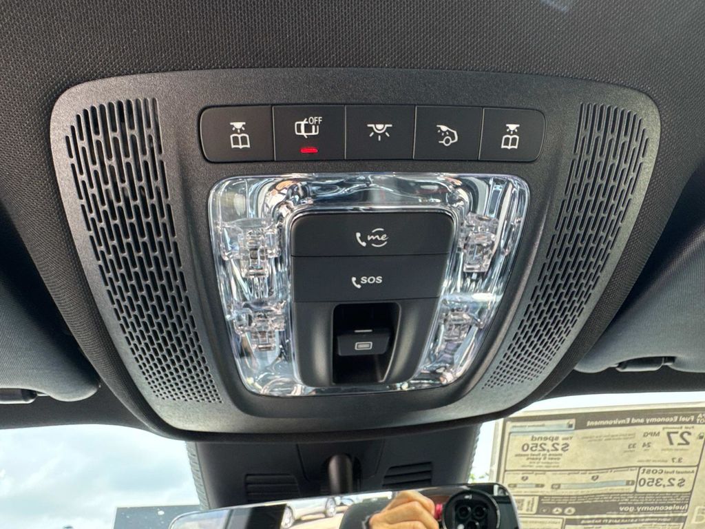 2025 Mercedes Benz GLB 250 4MATIC photo 19