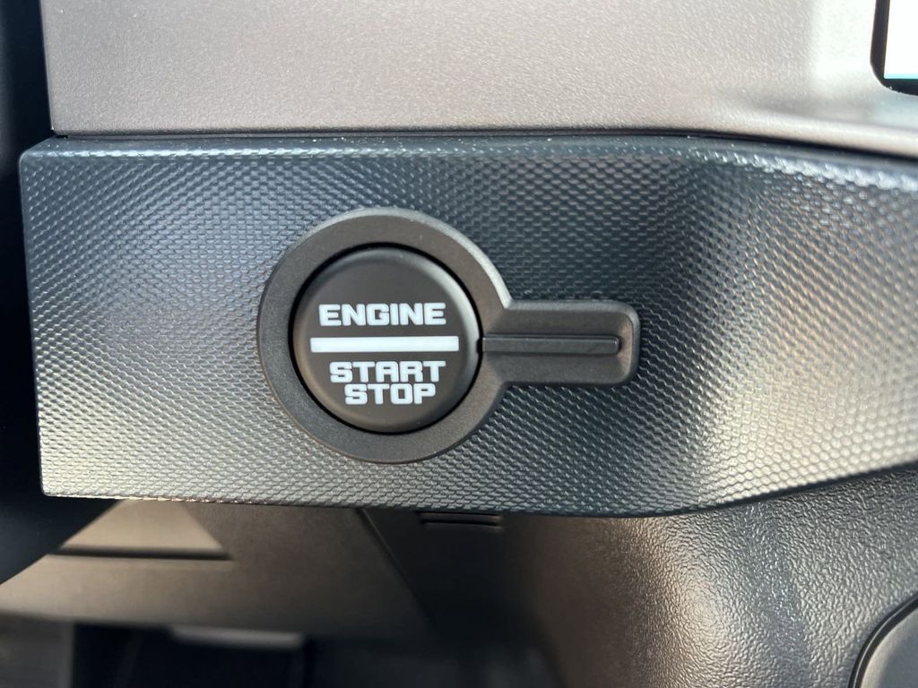 2023 Ford Bronco Outer Banks photo 19