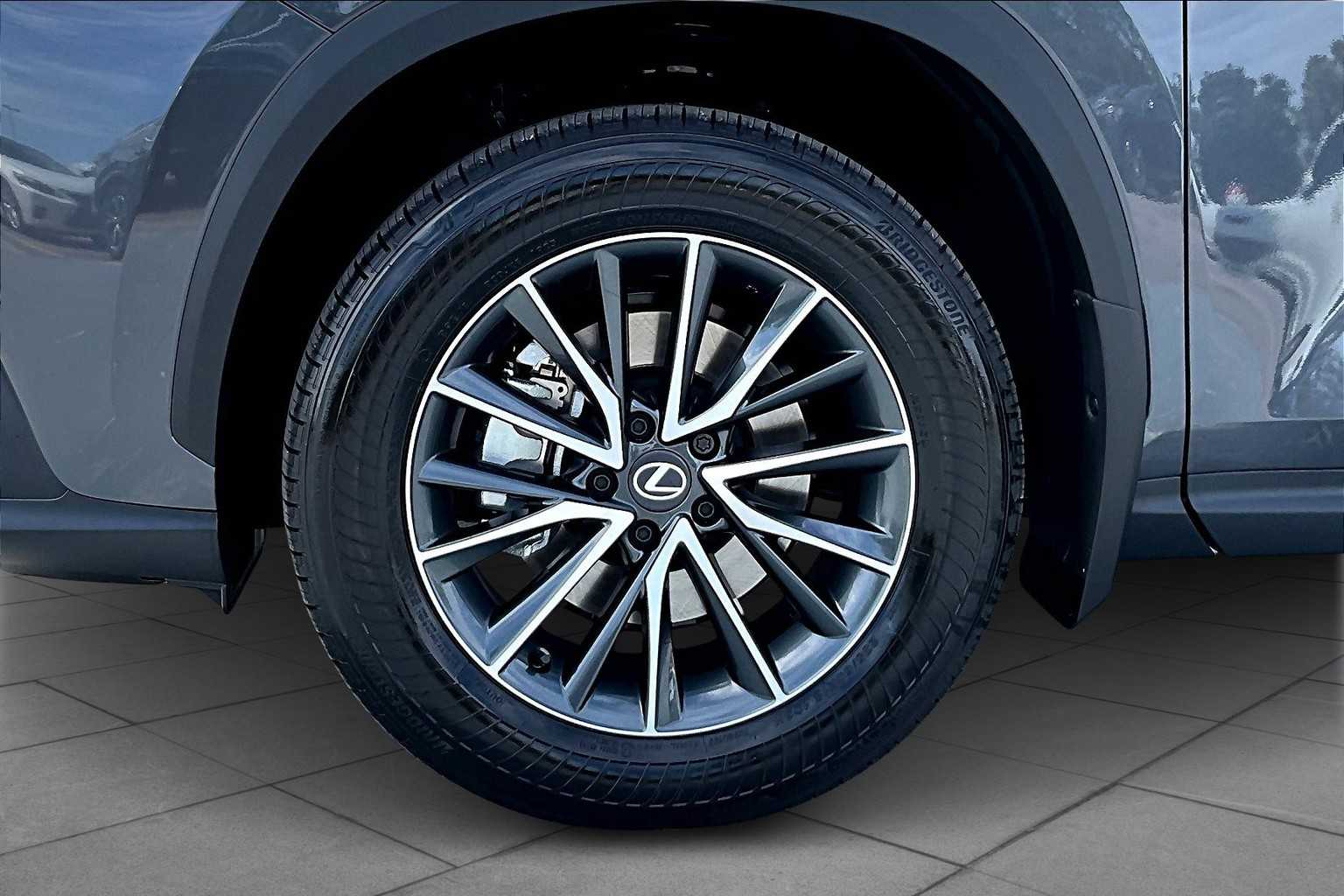 2026 Lexus NX 350 Premium photo 10