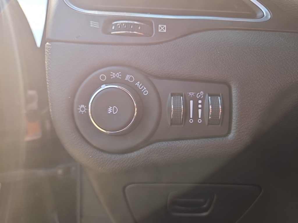 2021 Jeep Cherokee Trailhawk photo 14