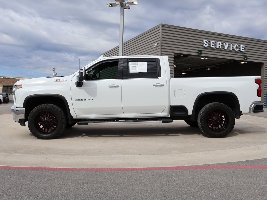 2022 Chevrolet Silverado 2500HD LTZ photo 2