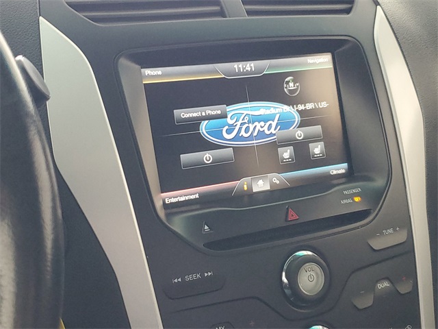 2015 Ford Explorer XLT photo 14
