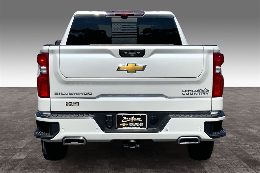 2025 Chevrolet Silverado 1500 High Country photo 4