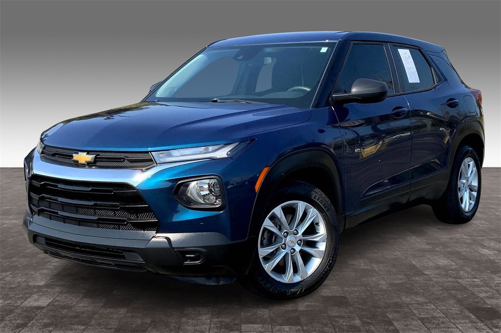 2021 Chevrolet Trailblazer LS photo 2