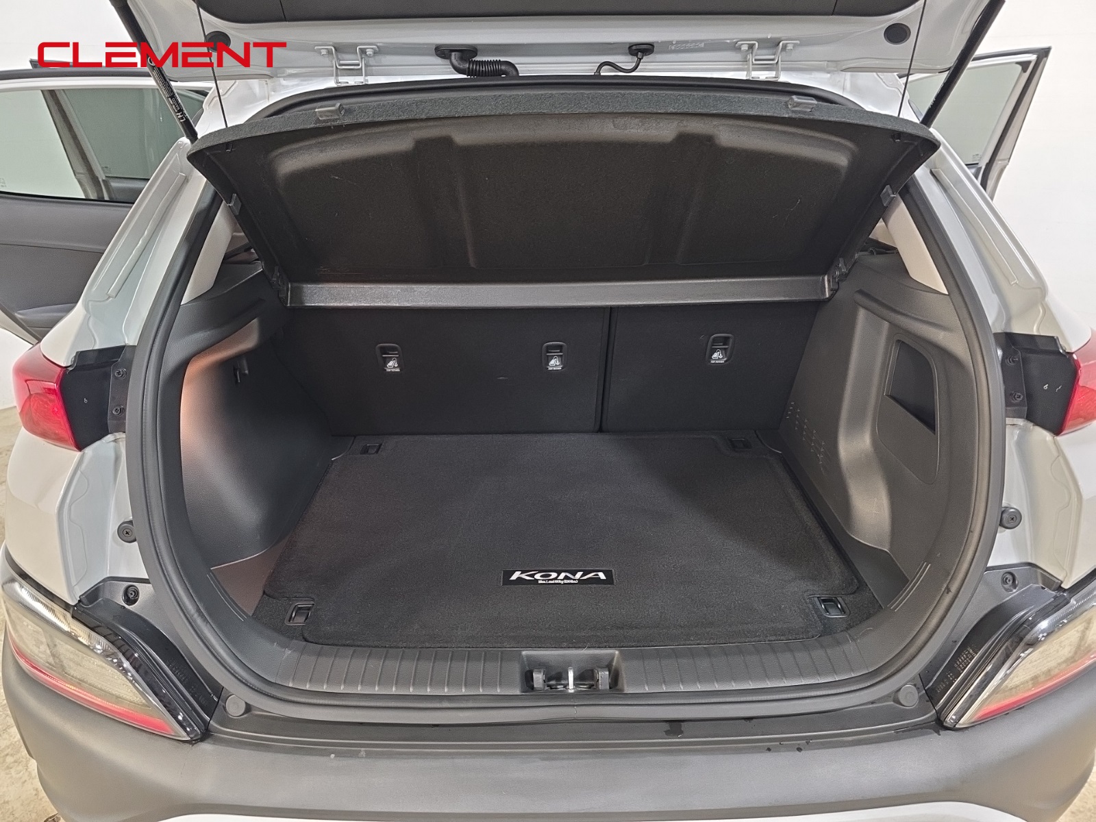 2023 Hyundai Kona SEL photo 8