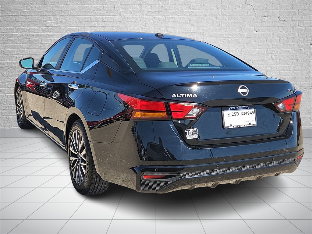 2024 Nissan Altima 2.5 SV photo 3
