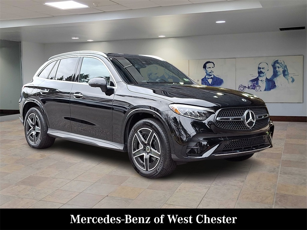 2025 Mercedes-Benz GLC Base's photo