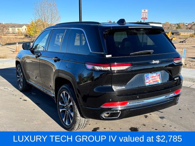 2025 Jeep Grand Cherokee Overland photo 3