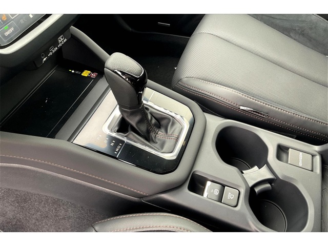 2025 Subaru Forester Touring photo 19
