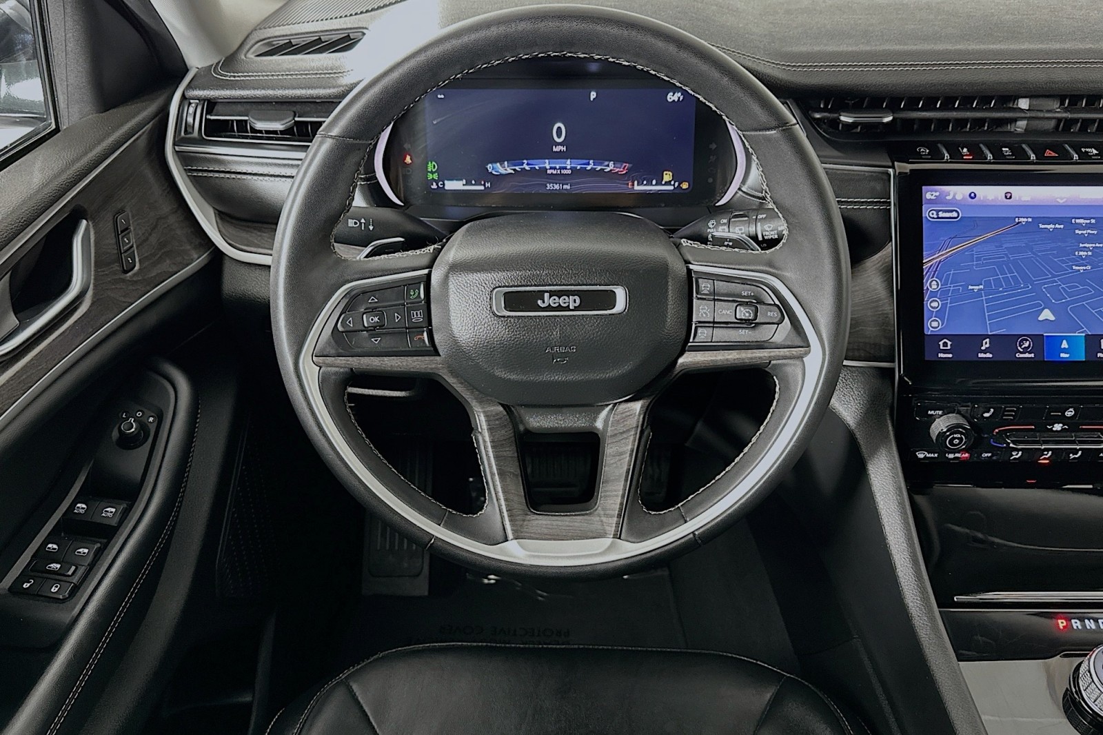 2023 Jeep Grand Cherokee Limited photo 4