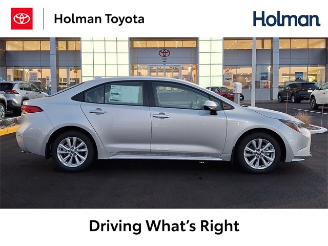 2026 Toyota Corolla LE's photo