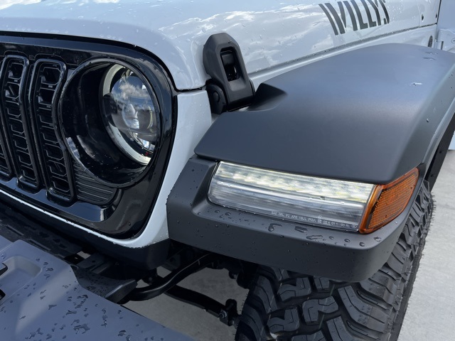 2025 Jeep Wrangler Willys photo 12