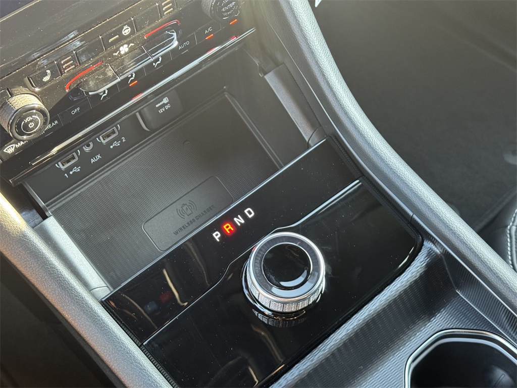 2025 Jeep Grand Cherokee Laredo Altitude photo 16