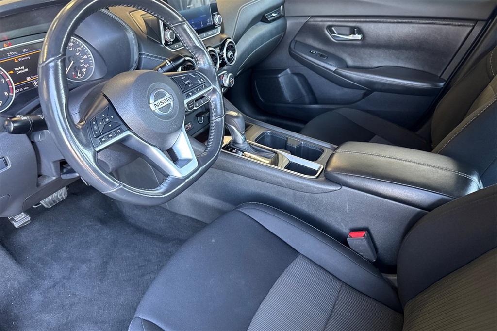 2021 Nissan Sentra SV photo 10