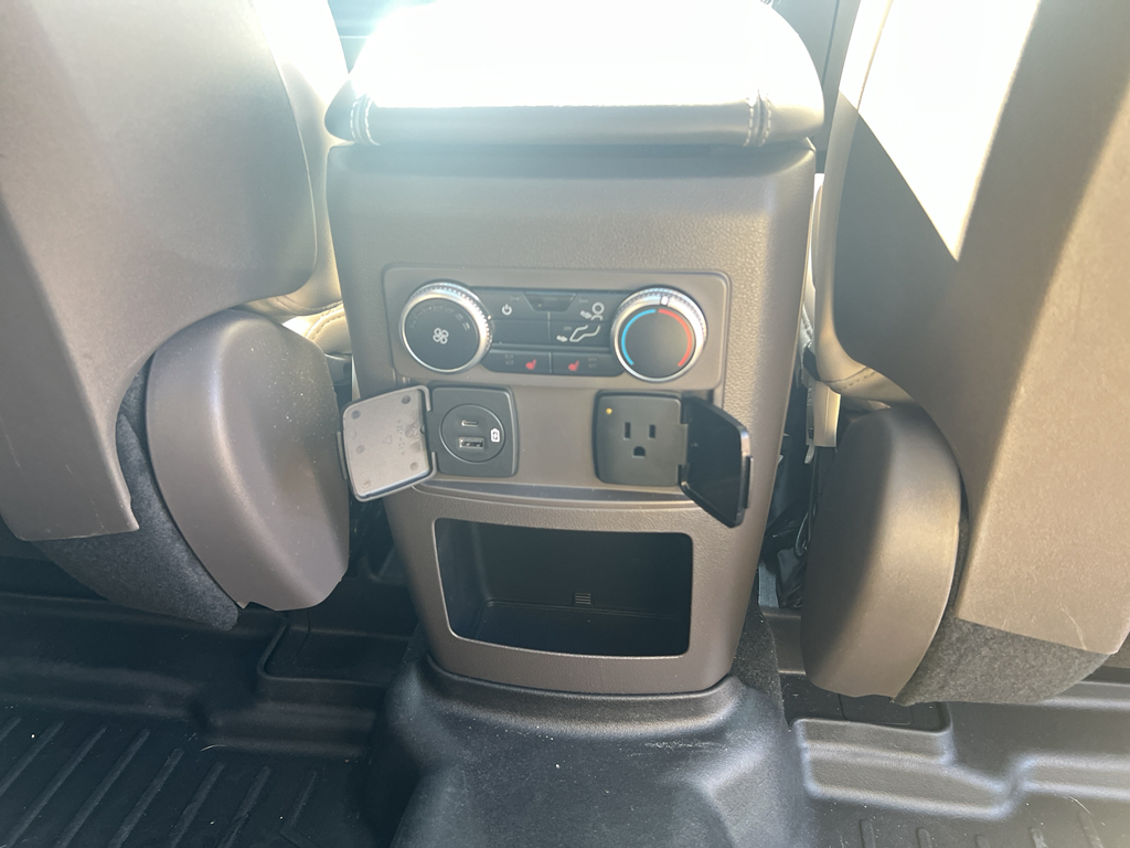 2020 Ford Explorer Platinum photo 36
