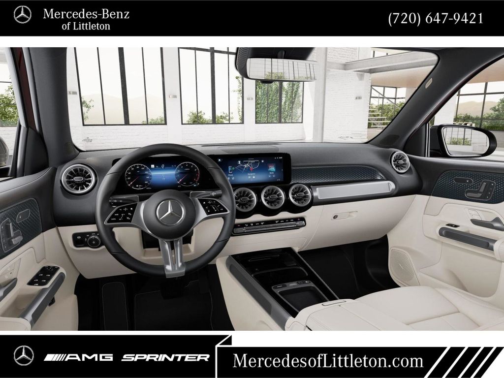 2026 Mercedes Benz GLB 250 4MATIC photo 3
