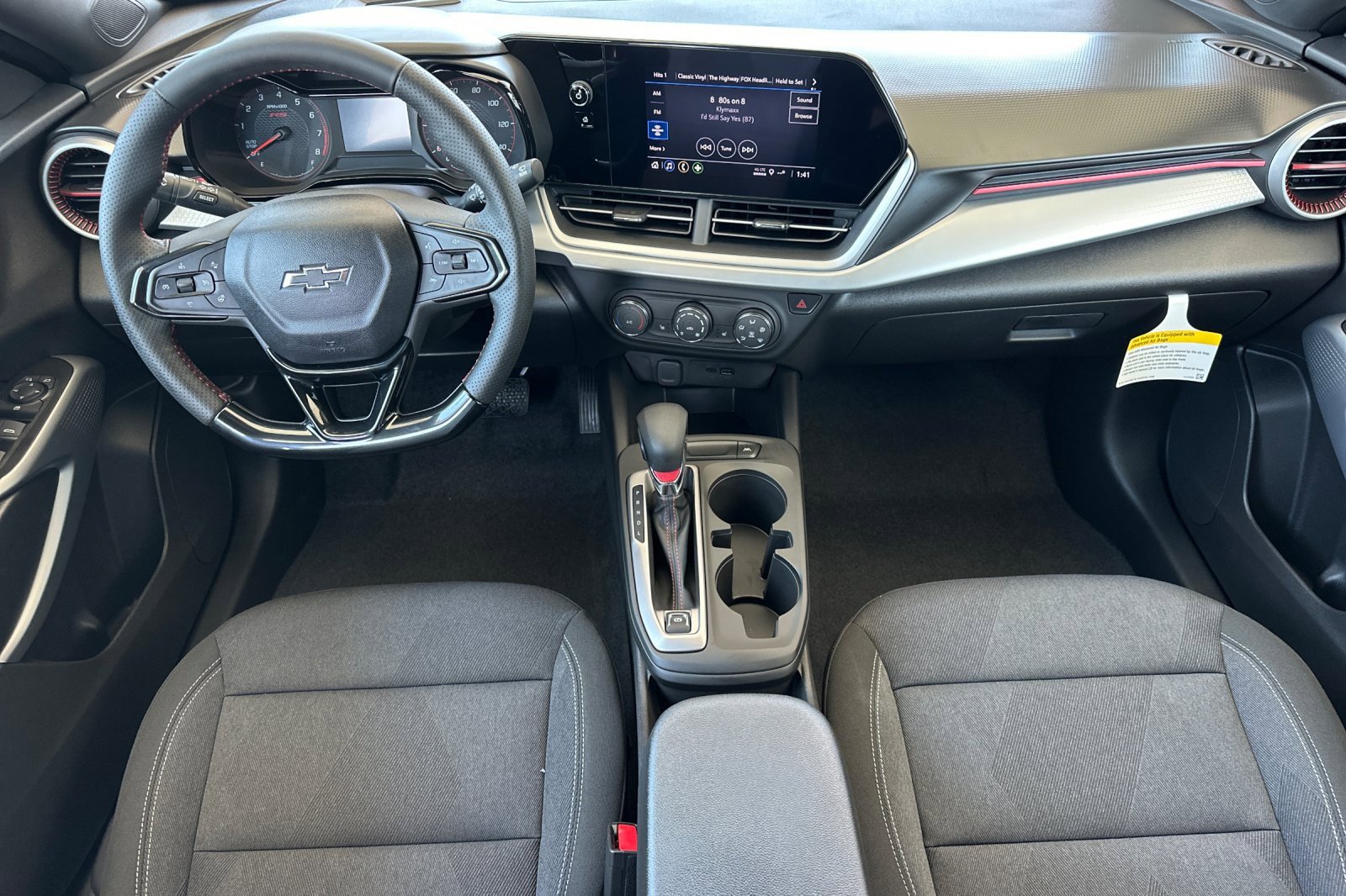 2025 Chevrolet Trax photo 12