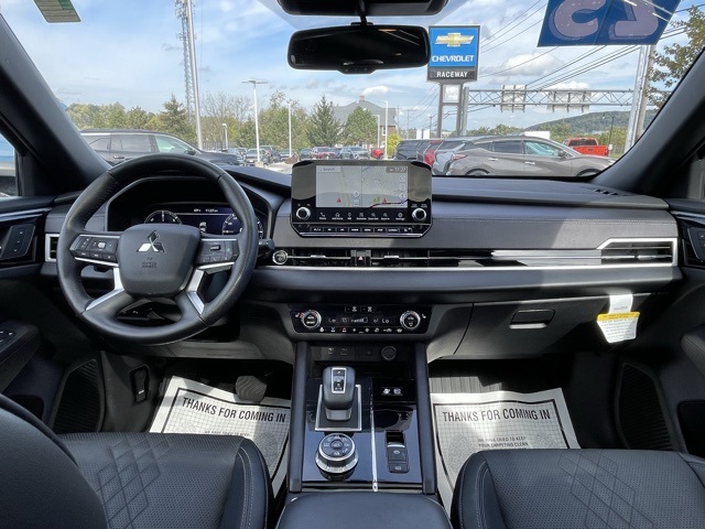 2025 Mitsubishi Outlander SEL Black Edition photo 29