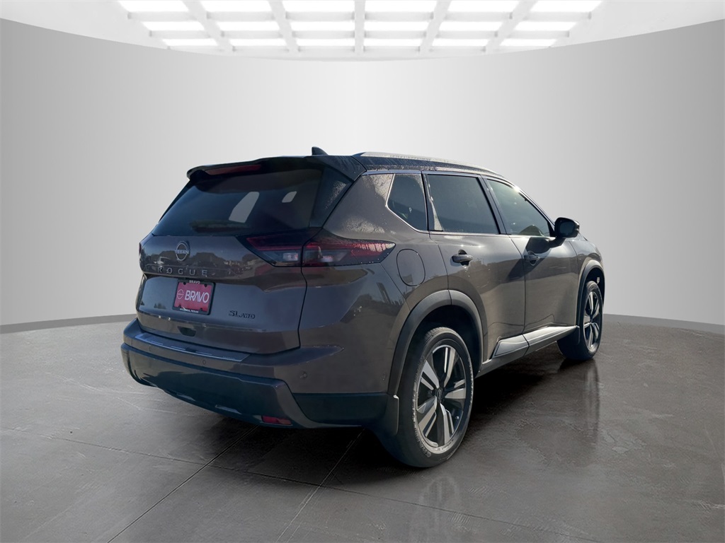 2025 Nissan Rogue SL photo 5