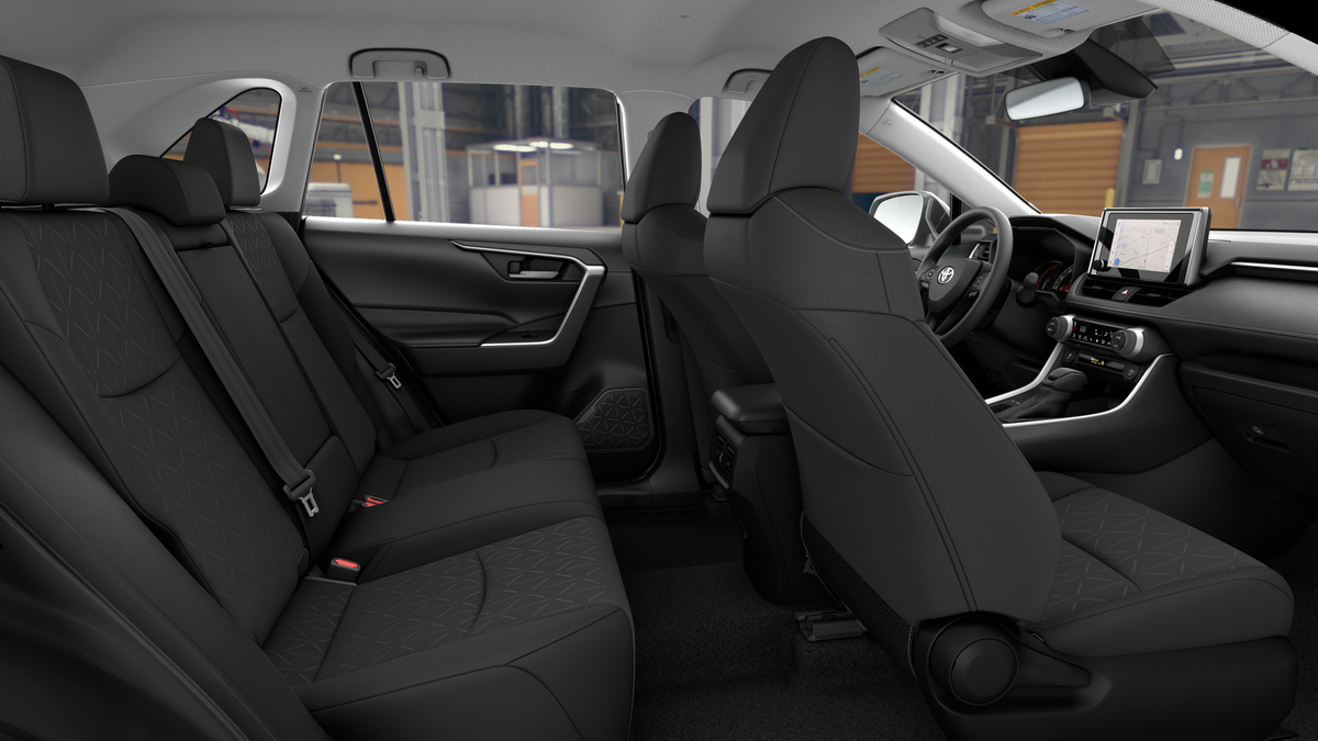 2025 Toyota RAV4 XLE photo 13