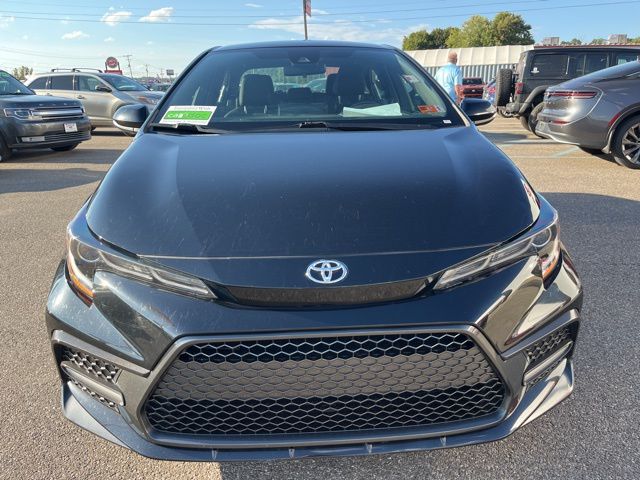 2022 Toyota Corolla SE photo 2