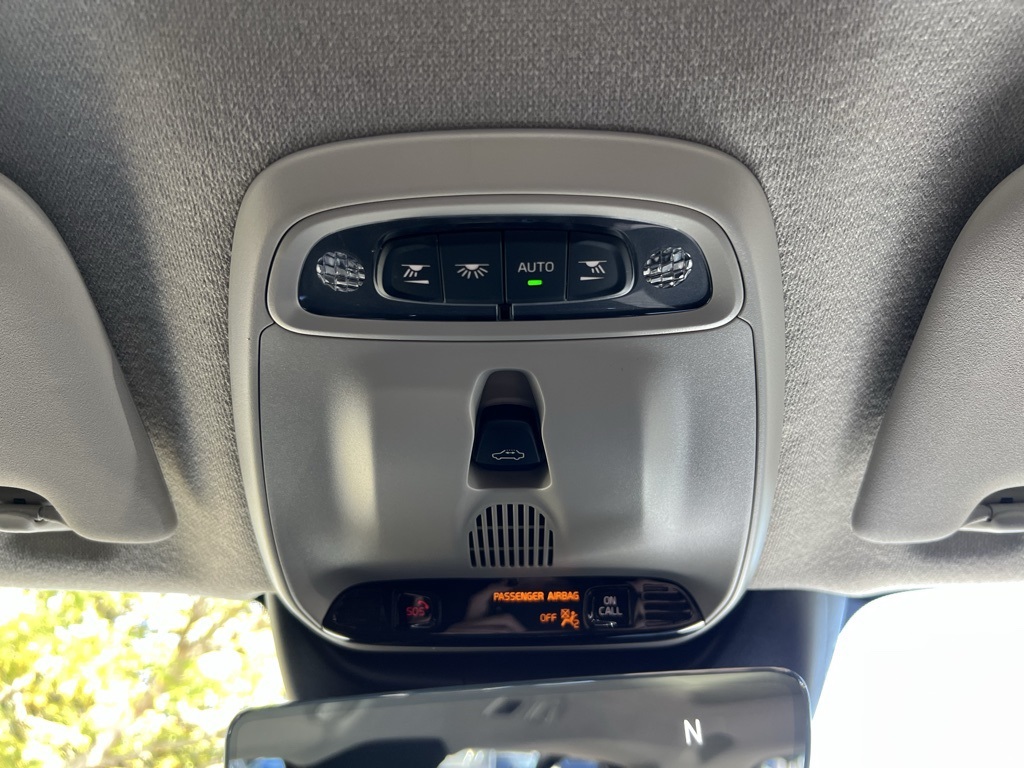 2019 Volvo XC40 T5 Momentum photo 26
