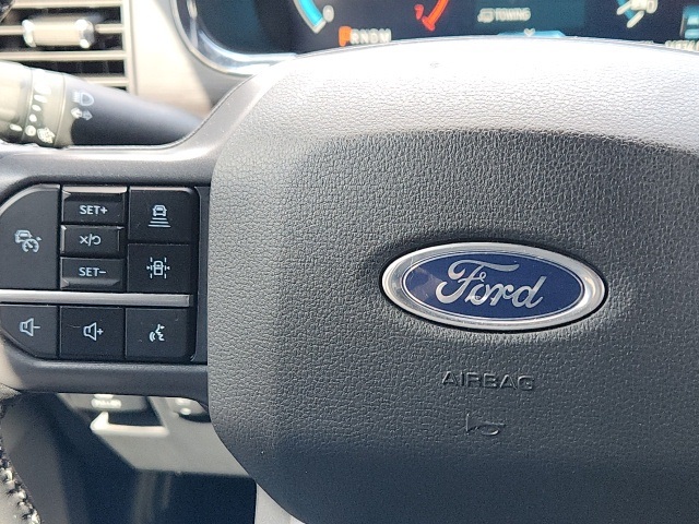 2023 Ford F-150 Lariat photo 16