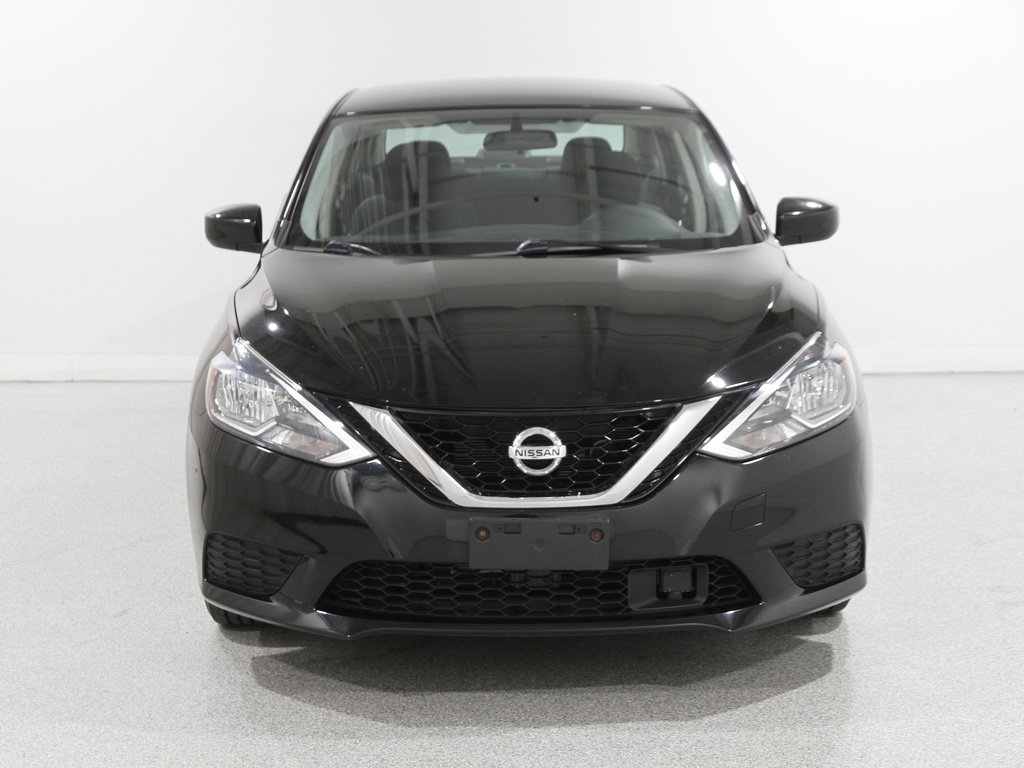 2018 Nissan Sentra S photo 2