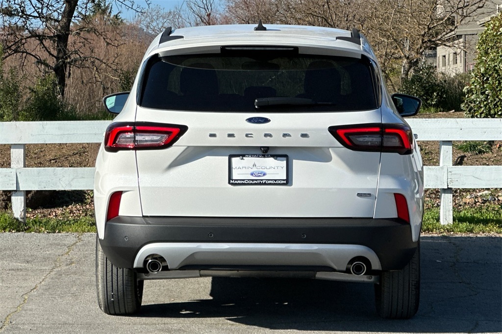 2025 Ford Escape Plug-In Hybrid photo 4