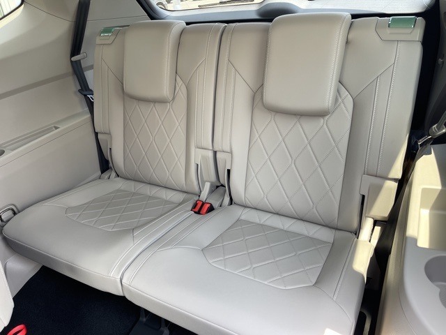 2025 Volkswagen Atlas SEL Premium R-Line photo 12