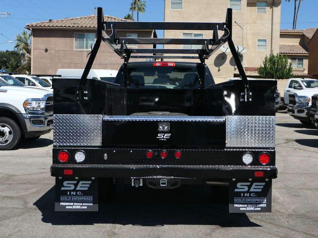 2024 Ram 3500 Tradesman SLT photo 4