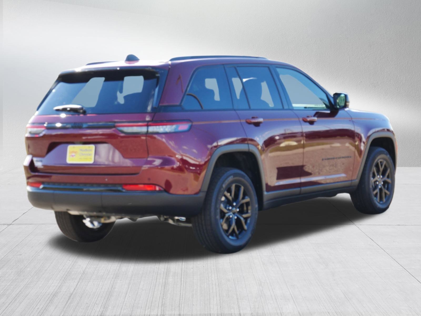 2025 Jeep Grand Cherokee Altitude X photo 2