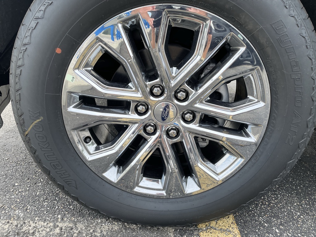 2025 Ford F-150 Lariat photo 4