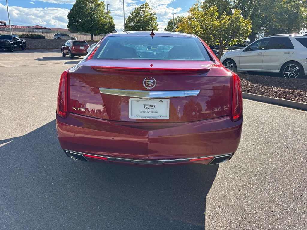 2014 Cadillac XTS Luxury photo 4