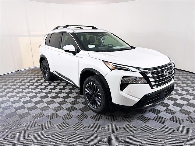 2026 Nissan Rogue Platinum's photo