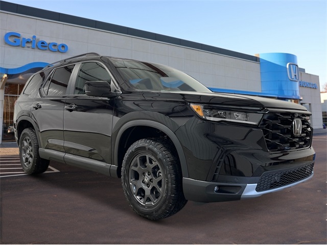 2025 Honda Pilot TrailSport photo 9