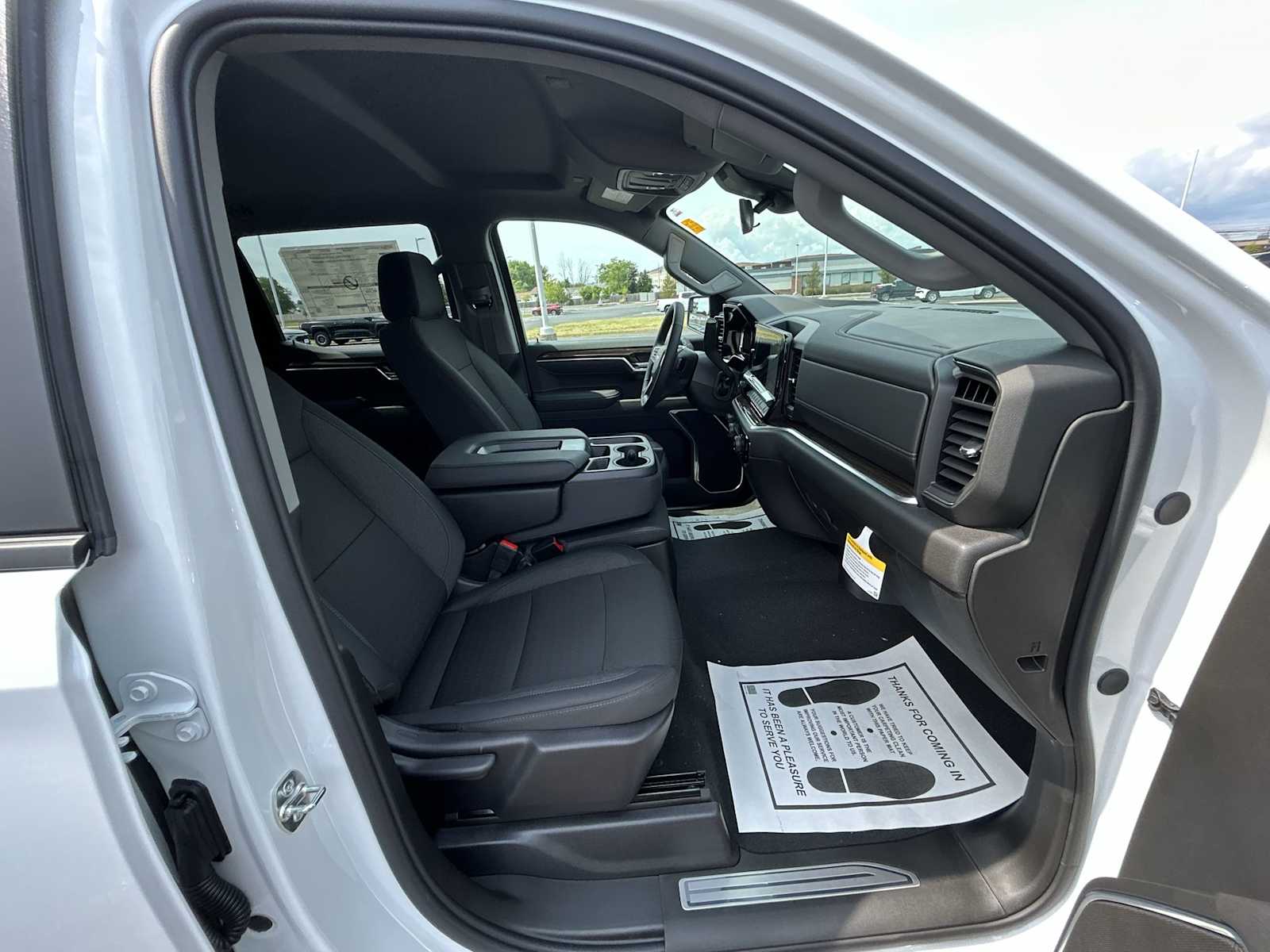 2026 Chevrolet Silverado 1500 LT photo 23