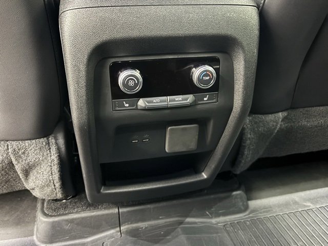 2024 Gmc Acadia Denali photo 14