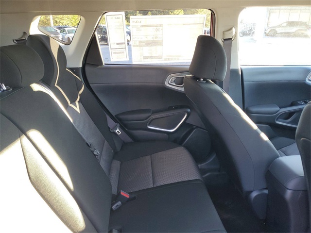 2025 Kia Soul LX photo 26