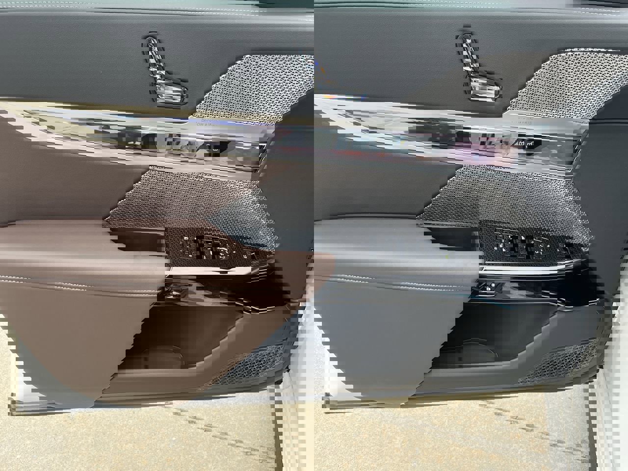 2025 Bmw i7 xDrive60 photo 16