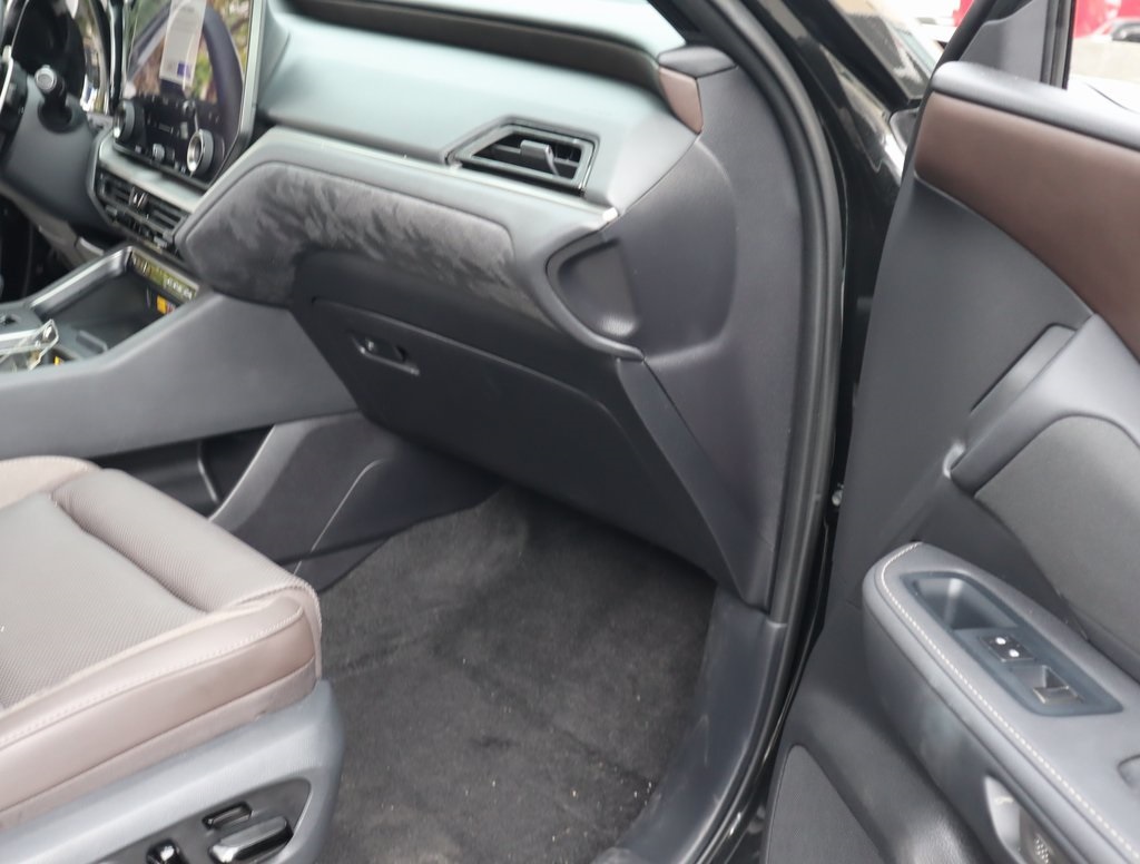 2025 Lexus TX 550h+ Luxury photo 7