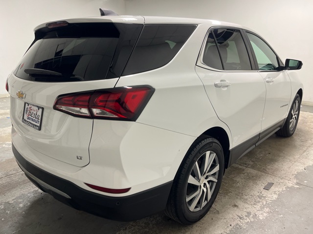 2022 Chevrolet Equinox LT photo 10