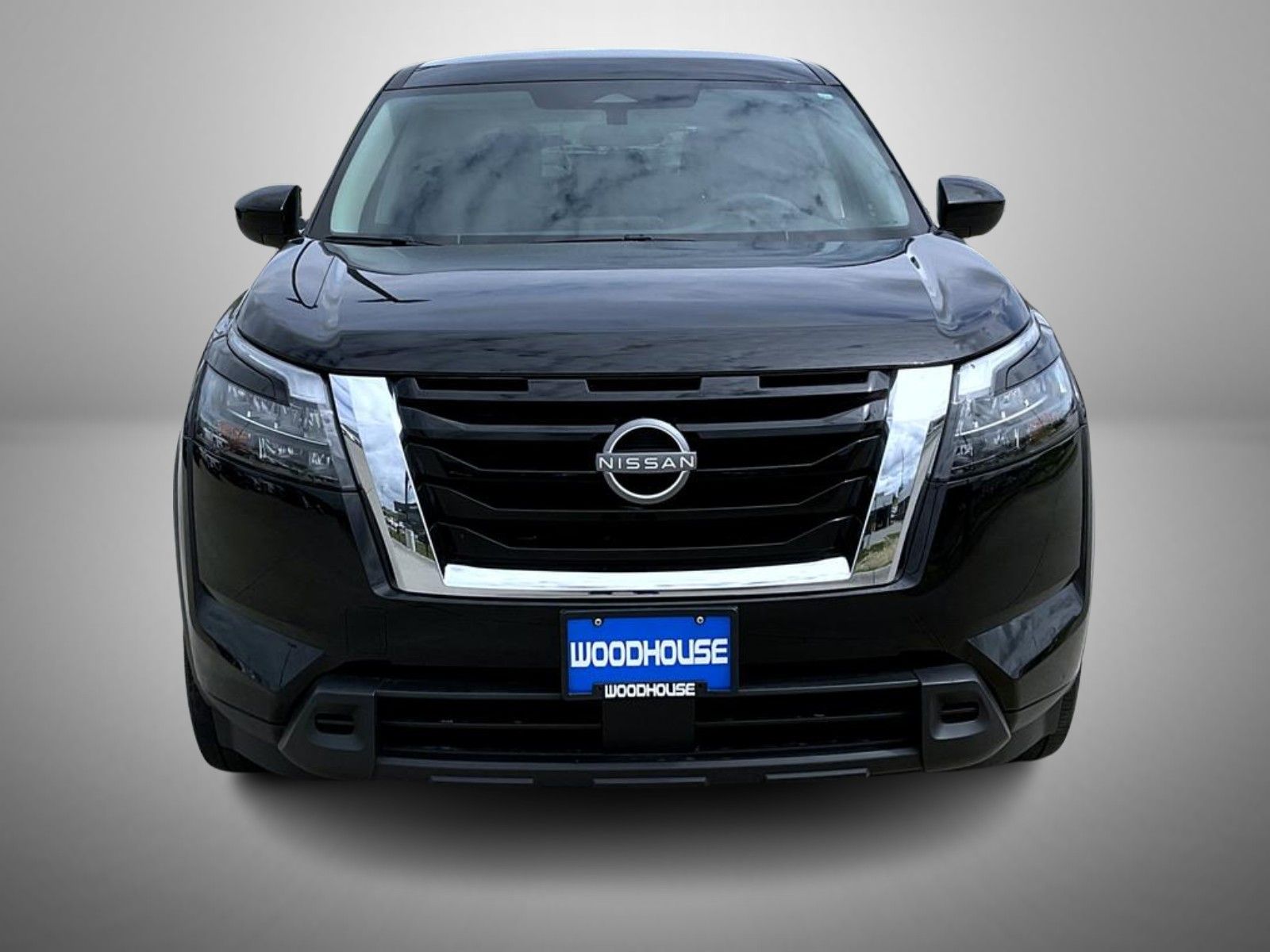 2023 Nissan Pathfinder S photo 2