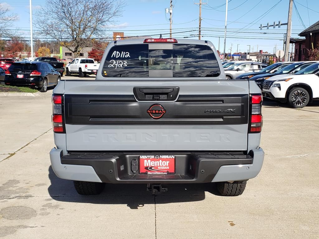 2026 Nissan Frontier Crew Cab PRO-4X photo 4