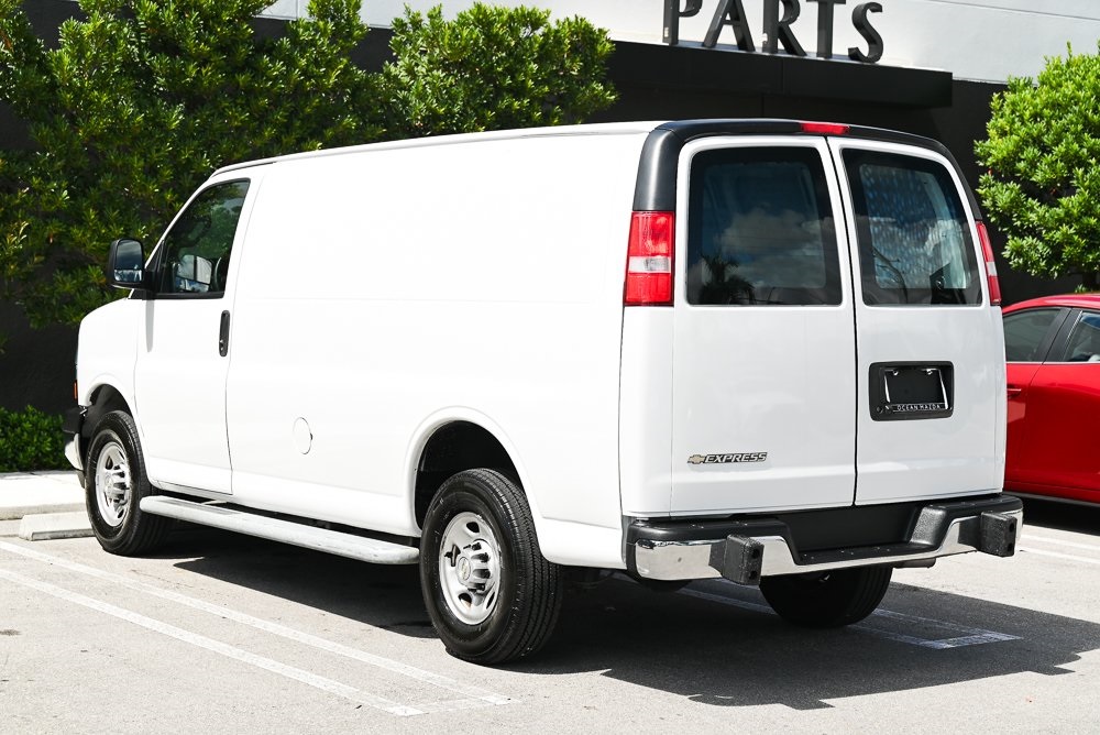 2023 Chevrolet Express 2500 Work Van photo 4