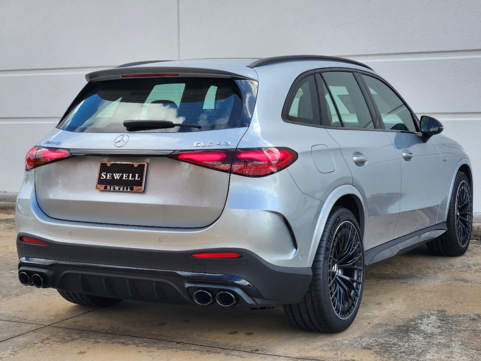 2025 Mercedes Benz GLC AMG 43 photo 4